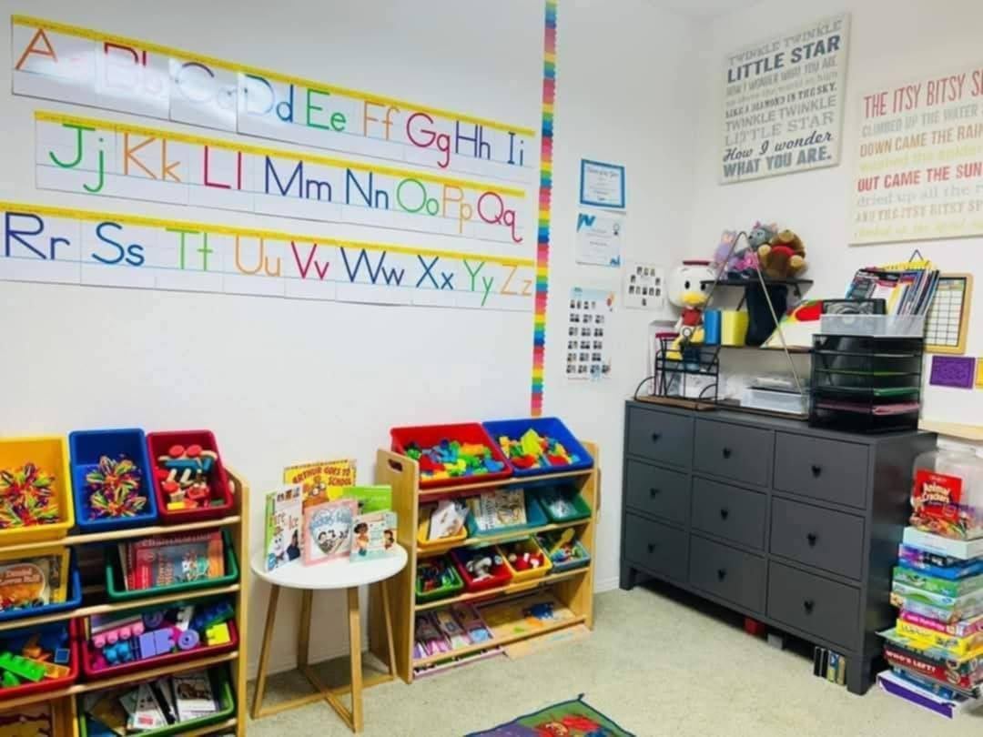 Daycare center tour - Image 1