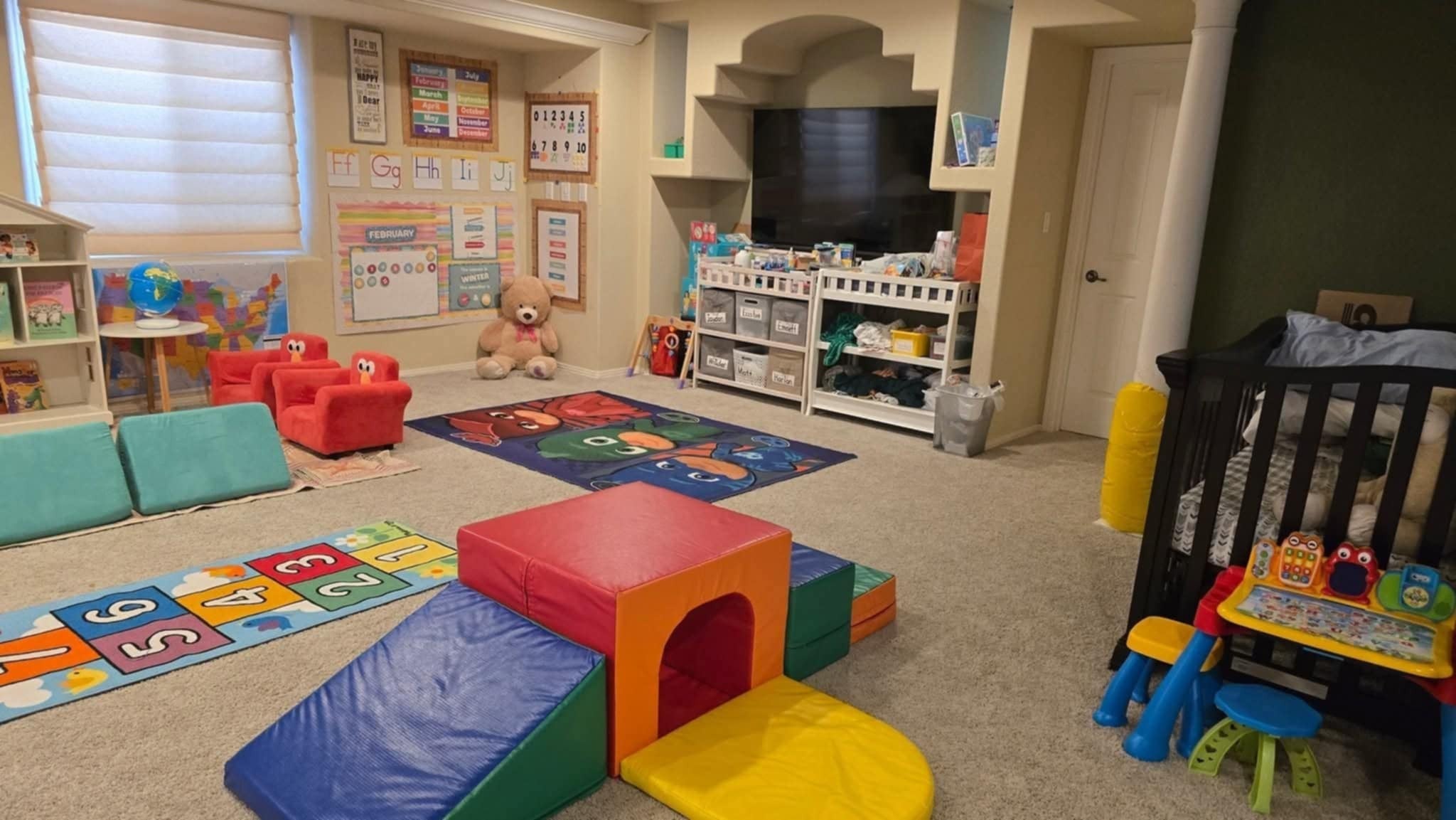 Daycare center tour - Image 7